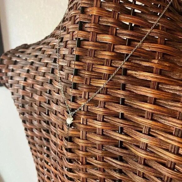 Beautiful large CZ pendant necklace on silver tone chain - Picture 8 of 8